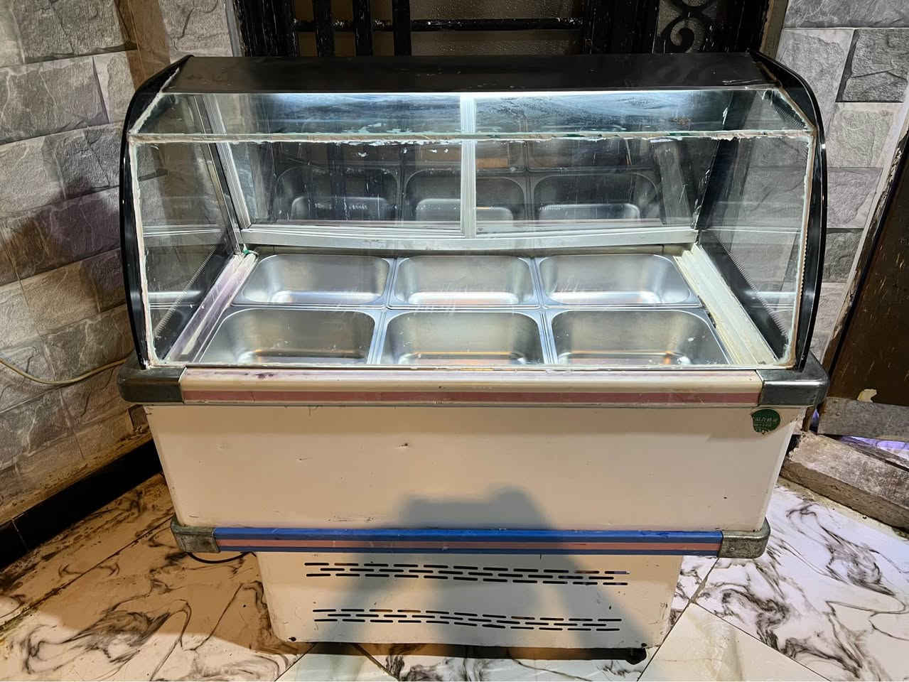 عارضات للبيع نظيفات وشرط الشغل 
*********** البصرة, العراق
