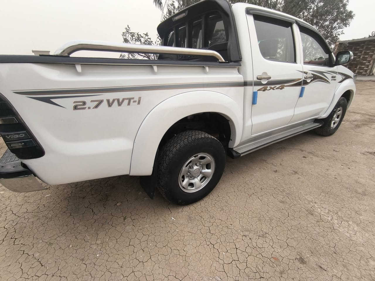 سلام عليكم للبيع فورويل موديل 12
سنويه مجدده تحويل مباشر 
كفاله عامه مكان السياره واسط العزيزيه 

الاستفسار أكثر اتصل 
‏‪ 0770 224 4043‬‏ ابو ياسر 

***********
