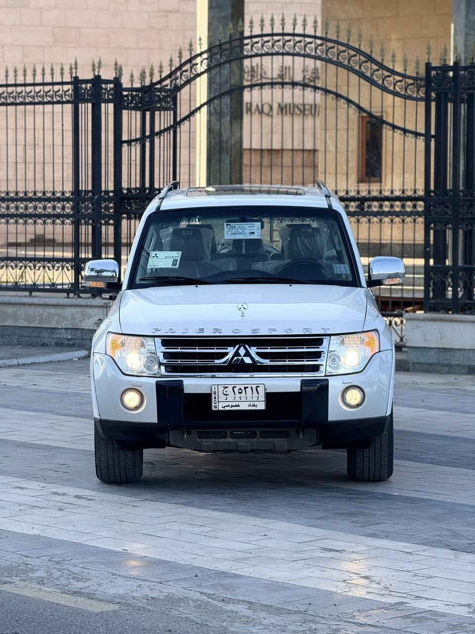 باجيرو 2009  حبتور فول مواصفات لون ابيض صدفي حجم المحرك 3500 رقم  بغداد مشروع واطني بدون حادث  سيارة  مكفوله كفاله عامه سياره كلين عله واضع الشركه معروفه خليجي السياره جديده مال جناي فورويل نضام دفلوك كشنات كهربائي اشارة بل مري شفط تحكم ستيرن شاشه أندرويد اصليه فتحه تبريد ثلاث قطع حساسات خلفيه زاد ثلاجه تخم تاير كير مكينه حداديه خير من الله سياره جديده لوك محرك 6السعر 133اتصل وبيك خيروتدل ***********مكان السياره بغداد الكرخ
