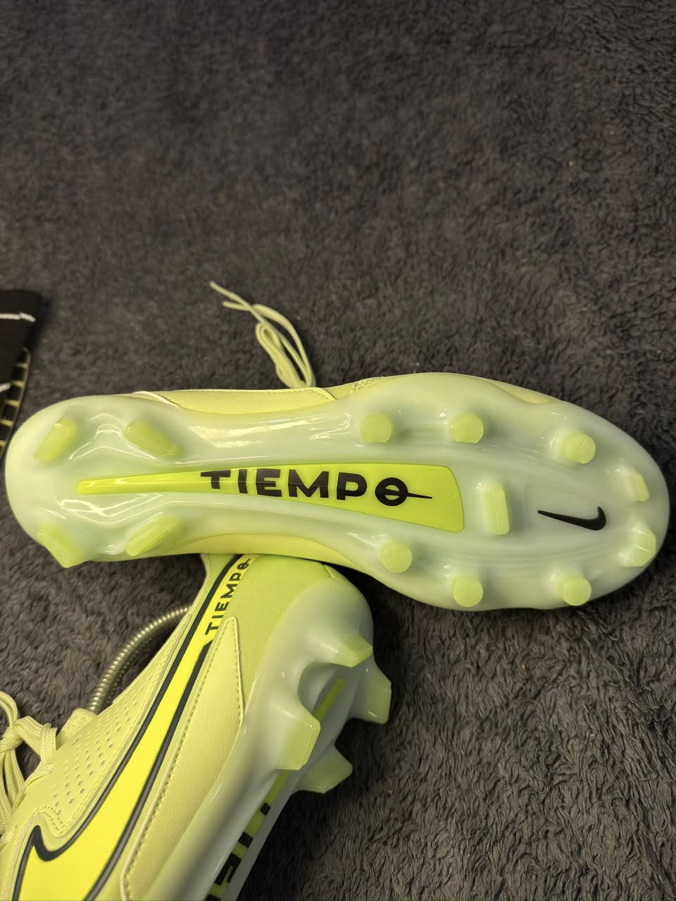 لابجين نايك تيمبو اصلي شرط صنع فيتنام قياسه43 جديد باله غير مستخدم متوفر توصيل


**إذا كنت صاحب هذا الإعلان وتريد حذفه لأي سبب، رجاءا أرسل رسالة إلى الدعم الفني**