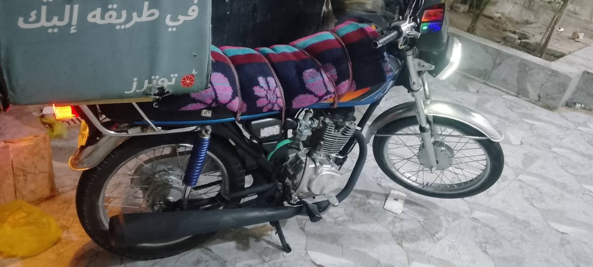 السلام عليكم نامة شلامجه ادوات ادوات للبيع دراجة كلشي شغال بيها تجي وتشوف كبال عينك دراجة نضيفة حلوة المكينة ما مفتوحة للبيع ب550وبيها مجال حك الجية
مكاني بصرة قبلة
***********
