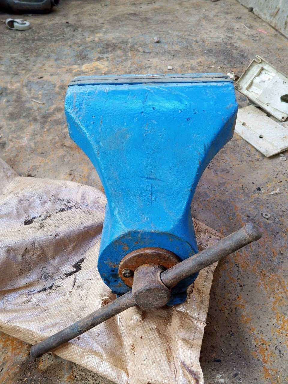 السلام عليكم للبيع موجود توصيل *********** وات ساب أو خاص
