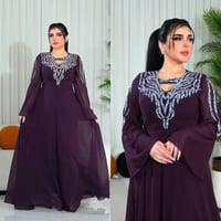 فساتين مناسبات • تخفيض 50٪ • مقاسات 38-52