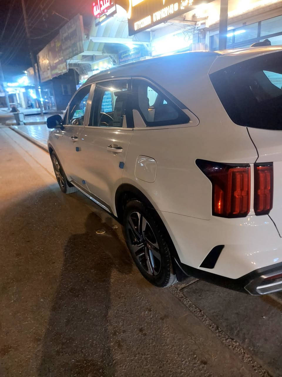 سلام عليكم سورنتو خليجي موديل ٢٣ مكفوله لا بارد لا صبغ لا تكيل ماشيه ٣٤ رقم بغداد بأسمي تحويل مباشر السعر المطلوب ٢٩٠ وبيها مجال بسيط مكاني كربلاء المقدسه رقم الهاتف ***********
