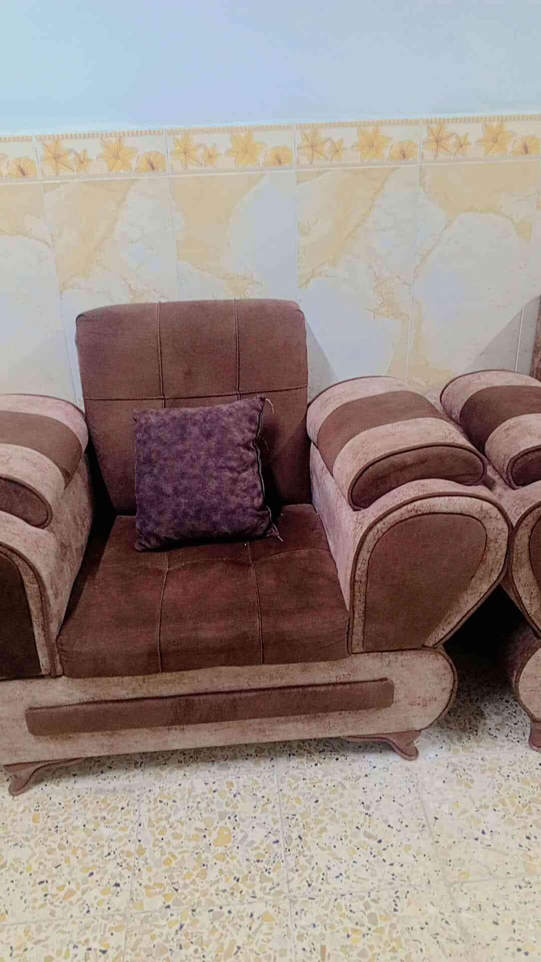 يا الله مكلفة بلنشر
تخم عدد ٢ عشر مقاعد نظيفات
مابيهن كسر ابد
سعر الواحد ٥٠٠ بي مجال بسيط
العنوان الزهراء حي البعث
الرقم ***********
