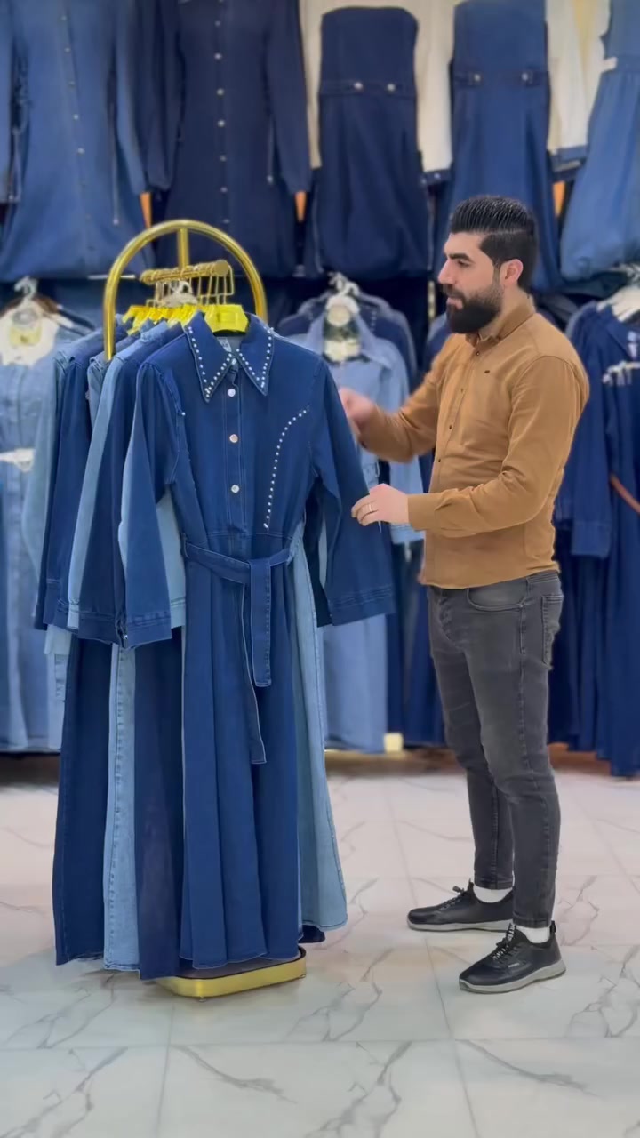 فستان جينز صيفي 
موديلات 🔥🔥🔥داخل الفيديو 
السعر 27 الف 

خدمة التوصيل الى جميع المحافظات   
للطلب مراسلتنا على صفحاتنا  
او مراسلتنا على الواتس اب  
0750 243 3844 
*********** او الاتصال 
  موقعنا ⭐️⭐️مجمع ماردين⭐️⭐️  
الموصل الرشيدية سوق الروضة منتصف السوق
