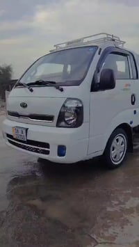 كيا للبيع 2013 سياره كفاله عامه 07803563941