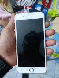 آيفون ٨ بلس • ٢٥٦ • بطارية ٧٢٪