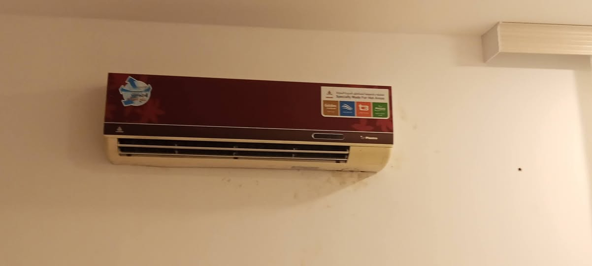 تم نصب وصيانه وغسل سبلت الحافض مع صيانه سبلت گري قطوعات في الوحده الداخليه بسبب الفار 
مستعدون لنصب وصيانه وغسل اجهزه التبريد بكافه انواعها
***********
