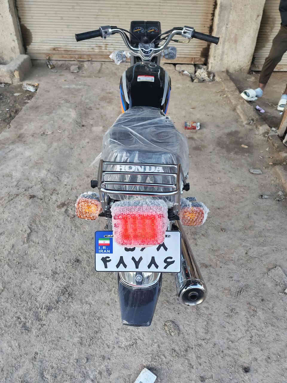 سلام عليكم
دراجه نامه امتياز طبق شلامجه سويج شلامجه ديج
موديل 2027مكينه اصلي برغي اصفر 

مال وكيل صارله سبوعين من طالعه مطلعه ب825موجوده بل مكاتبه 

كامله دراجه 

مكان الحله سعر 775وبيه مجال قليل 

***********
