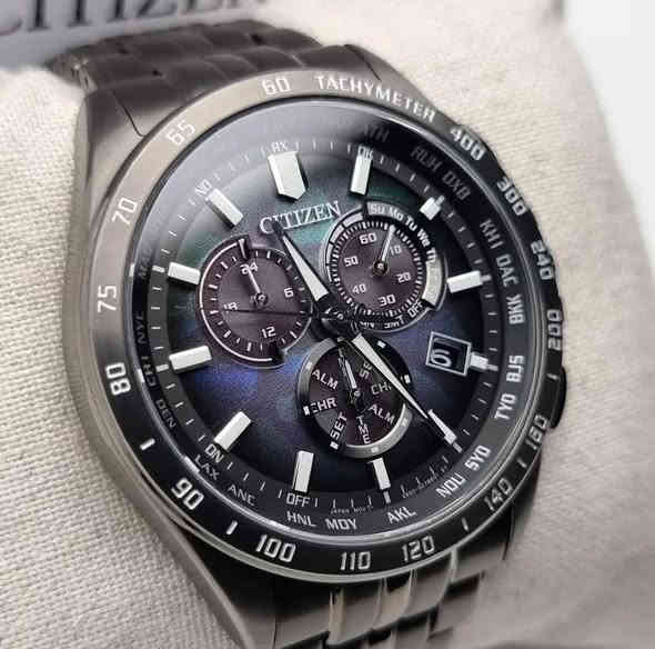 Citizen

Perpetual Chrono A-T

اصدار محدود 2400 قطعة 

متوفر وكالة كامل المرفقات 

ضمان سنة 

قطر43

ايكو درايف 

راديو كنترول ( يمكن التحكم بها عن طريق الراديو )

زجاج مقاوم للخدوش والصدمات 

مقاوم للماء 100 متر 

قياس سرعة الدوران 

سنتر ال12 ساعة منفصل 

كرونوغراف 

منبة 

لومينوس 

توجد خدمة توصيل او يمكن زيارتنا داخل المعرض  

بغداد شارع 14 رمضان مقابل شركة الطيف

***********
