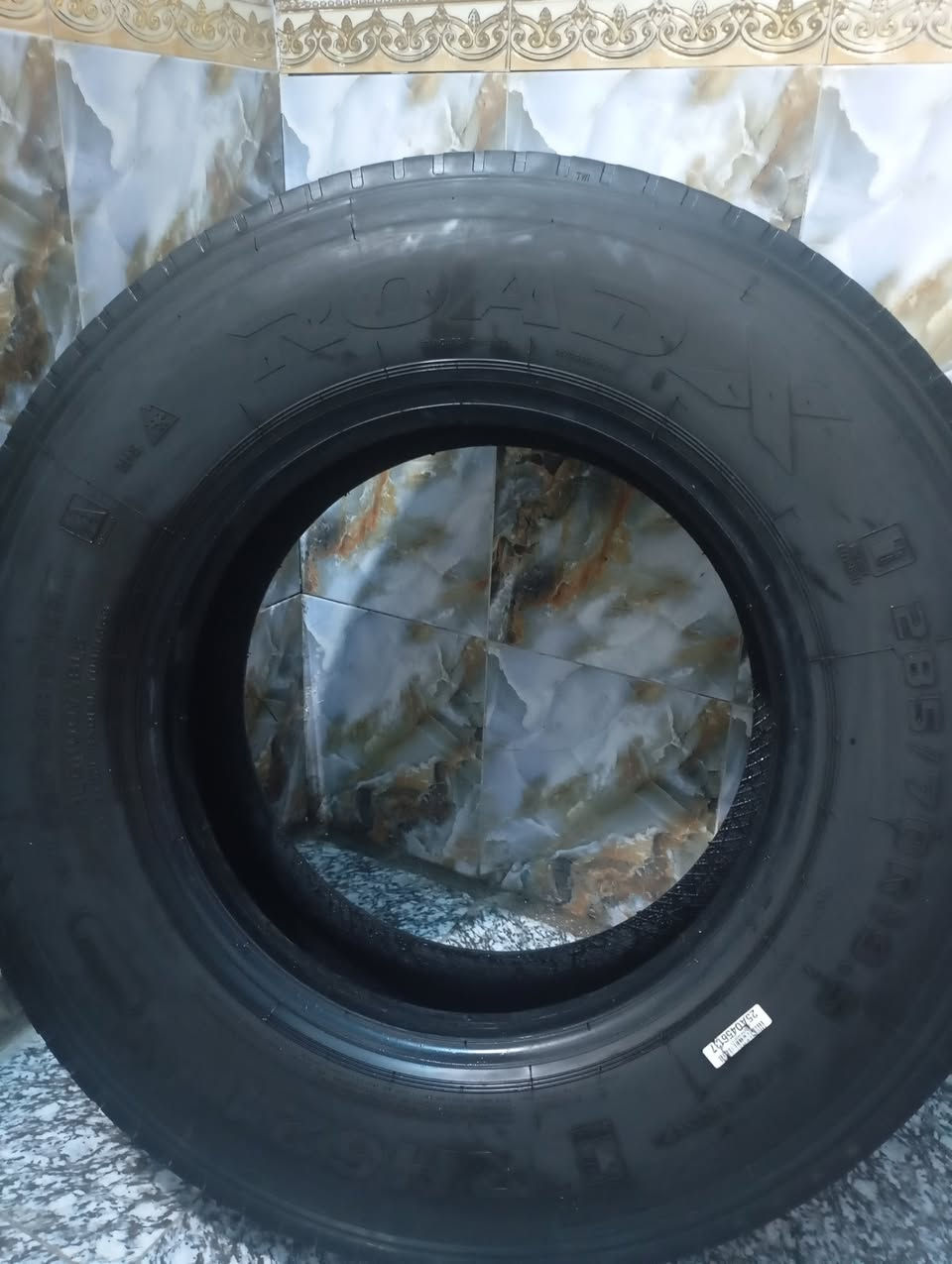 السلام عليكم تخم تاير للبيع ***********
285
70
19.5
