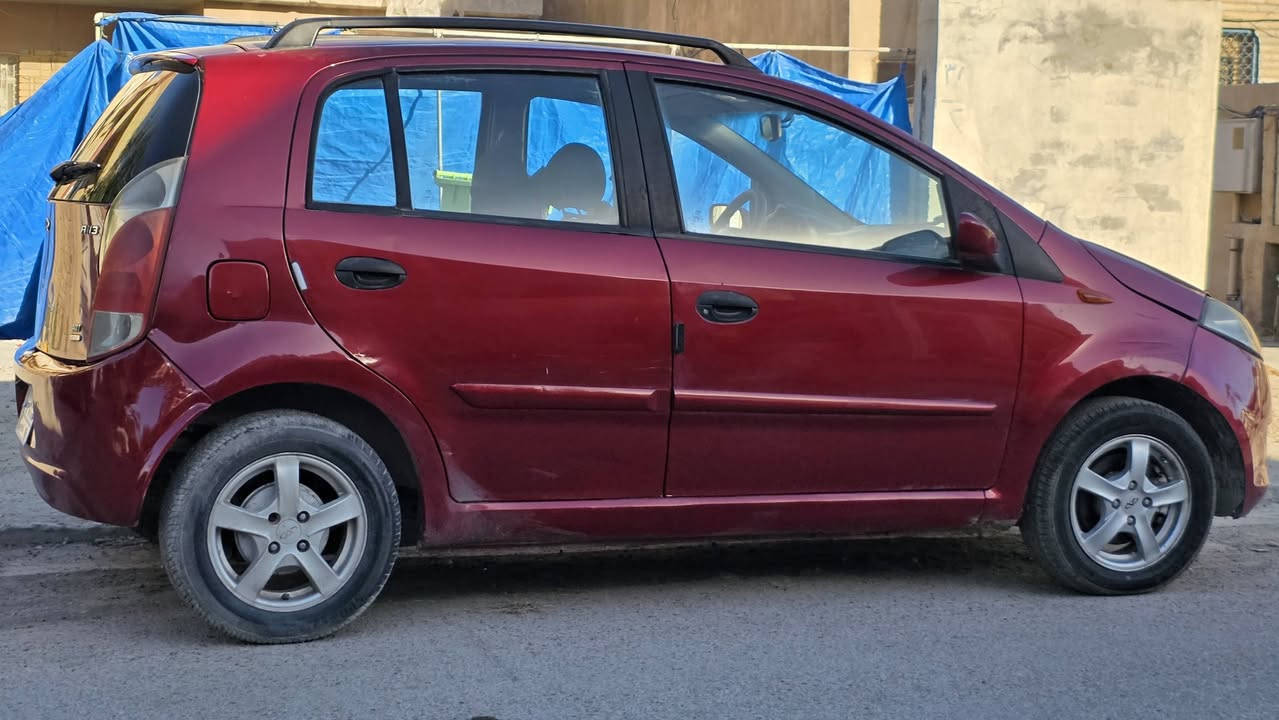 السلام عليكم
شيري A1 موديل 2012 للبيع جاهزة تخم تاير بطارية جديدة مكينة وگير تمام تدفأة وتبريد ما بيهه اي نقص السيارة بأسمي 
تحتاج بعض التلحيضات الكمالية . غير مؤثرة 
السنوية ساقطة . . 
السعر 38 ورقة مكان السيارة نفق الشرطة حي الحمراء 
***********
