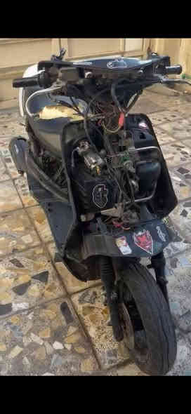 سكنس نثيه للبيع جاهزه لشارع
دراجة شلعه معدل تشكع الكاع شك
باتري جديد عقل جديد 
تايرات جدد بريكات جدد
بريك اماكي رياضي
ابيع رياضي بدون كفرات
سعر 300 مكاني بغداد حي اور
رقم الهاتف ***********
