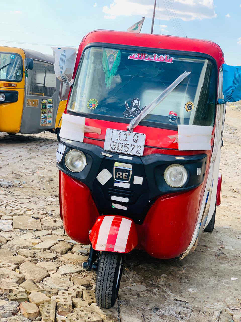 سلام عليكم تكتك البيع 2018/11 تكتك جاهزه محرك هستوني جفته تجفيت جديد تكتك تخبل رقم وسنويه انكليزي الرقم *********** السعر 5200 بيه مجال مكان الشعب بوبشام
