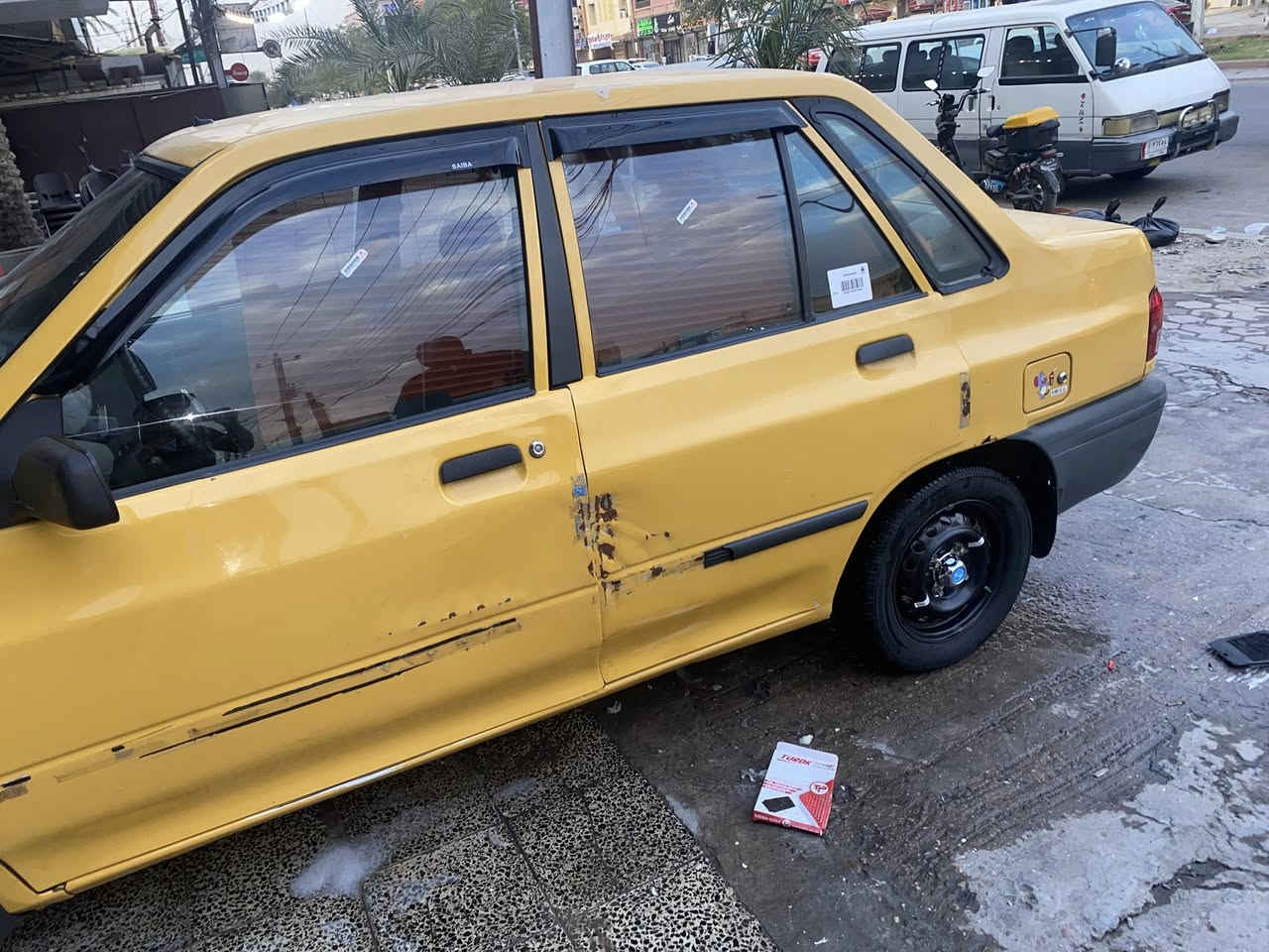 سلام عليكم سايبا لبيع موديل 13 كير محرك بيه خيط تبخير سيارة بيه ضربه بسيطه بل باب سايق تخم تايرات جدد صدر بحاله ممتاز سياره تصرف عليه ورقتين ترجع بلاديه هيئه غرامات مصفره السعر 34 وبيه مجال حك جيه مكاني بغداد حي الخضراء *********** الرقم
