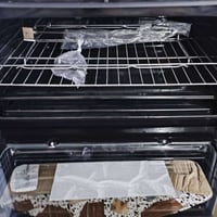 طباخ فرن جديد بالكارتون غير مستخدم  الاتصال ٠٧٨٠٨١٣٥٢٥٥