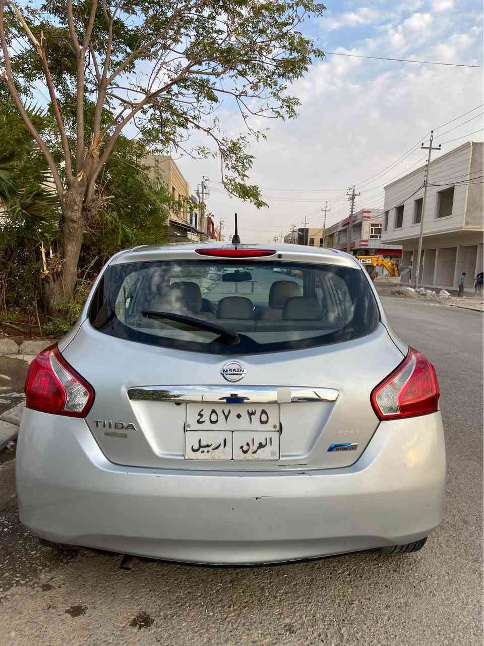 ‎نیسان تیدا ٢٠١٦ مەكینە. گچكە 
گێڕو مەكینە بەشەرت 
چوار پارچە بەس پەمپە 
بێ ئێڕباگ 

***********
95‎ أربيل, العراق
