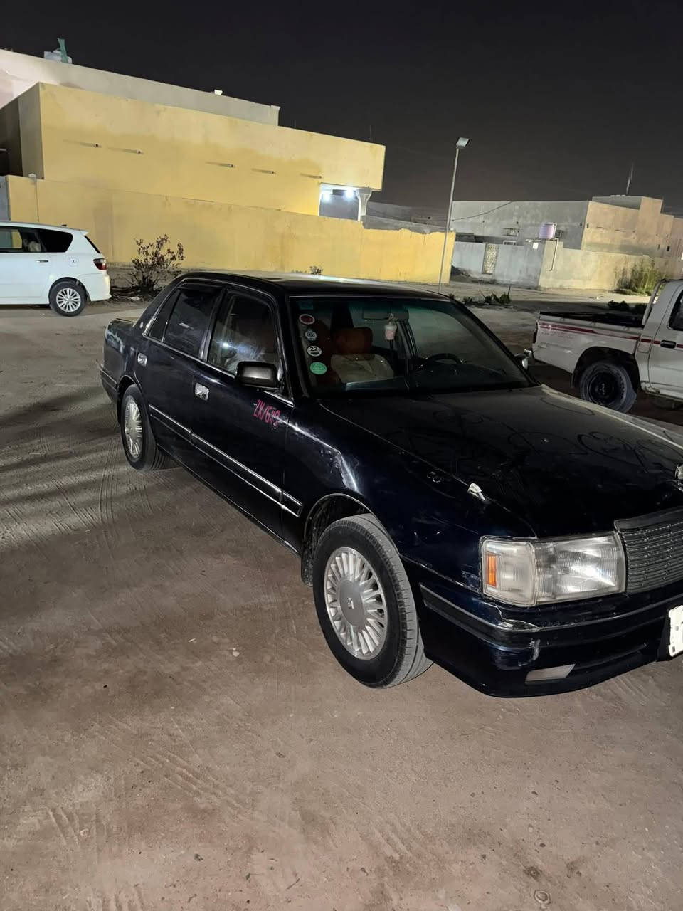 سلام عليكم راس الثور محور موديل 2000 رقم بصره باسمي مكفوله من نقل جثه او كصه واصوليات السعر ب85 وبيه مجال مكان السياره البصره سفوان ***********  رقم صاحب السياره تصل وتدلل
