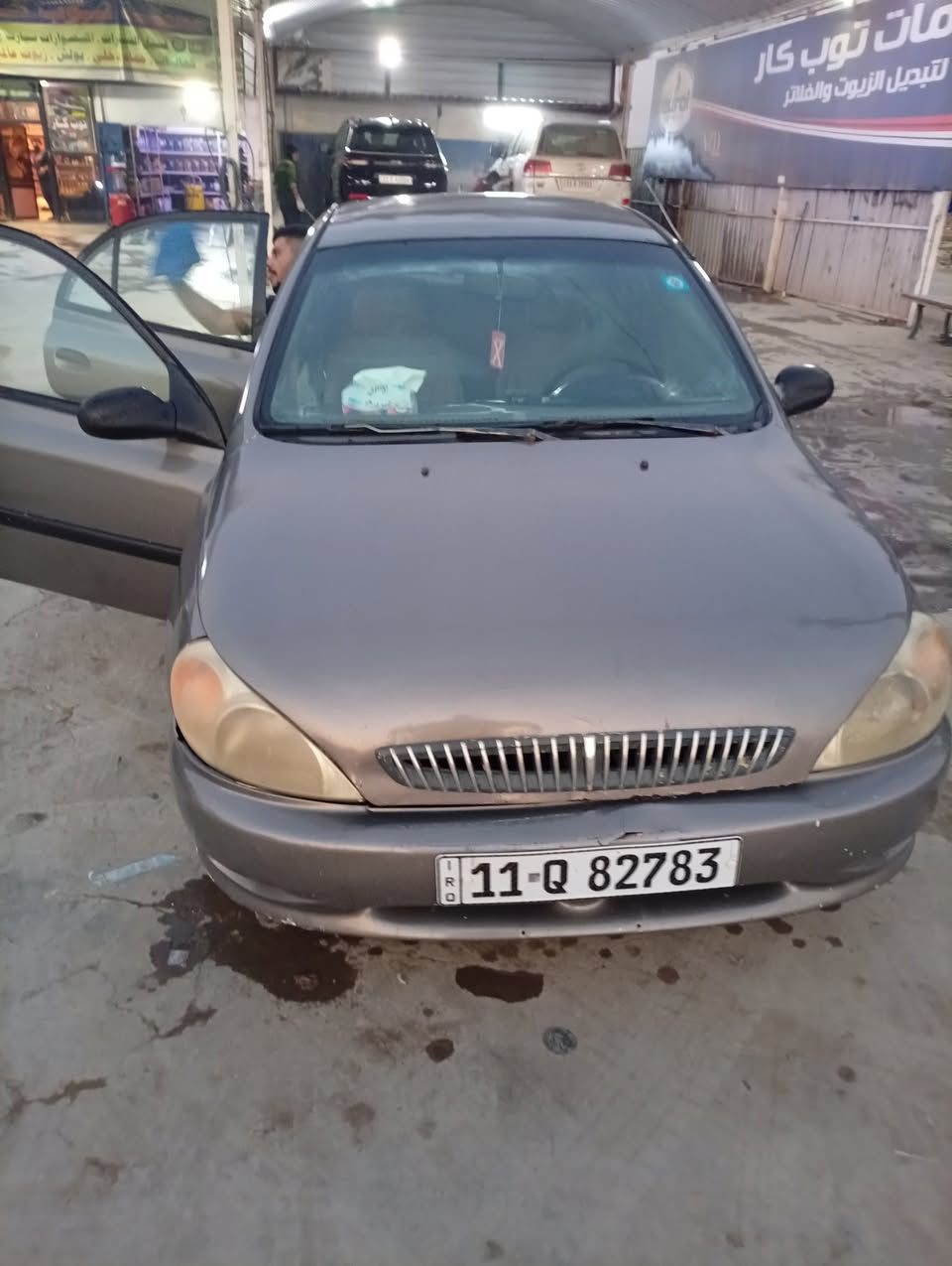 للبيع كيا ريو 2003 محرك جديد صدر امامي وخلفي جديد تخم تاير جديد السعر 40 وبيه مجال اتصال على الرقم  ***********0
