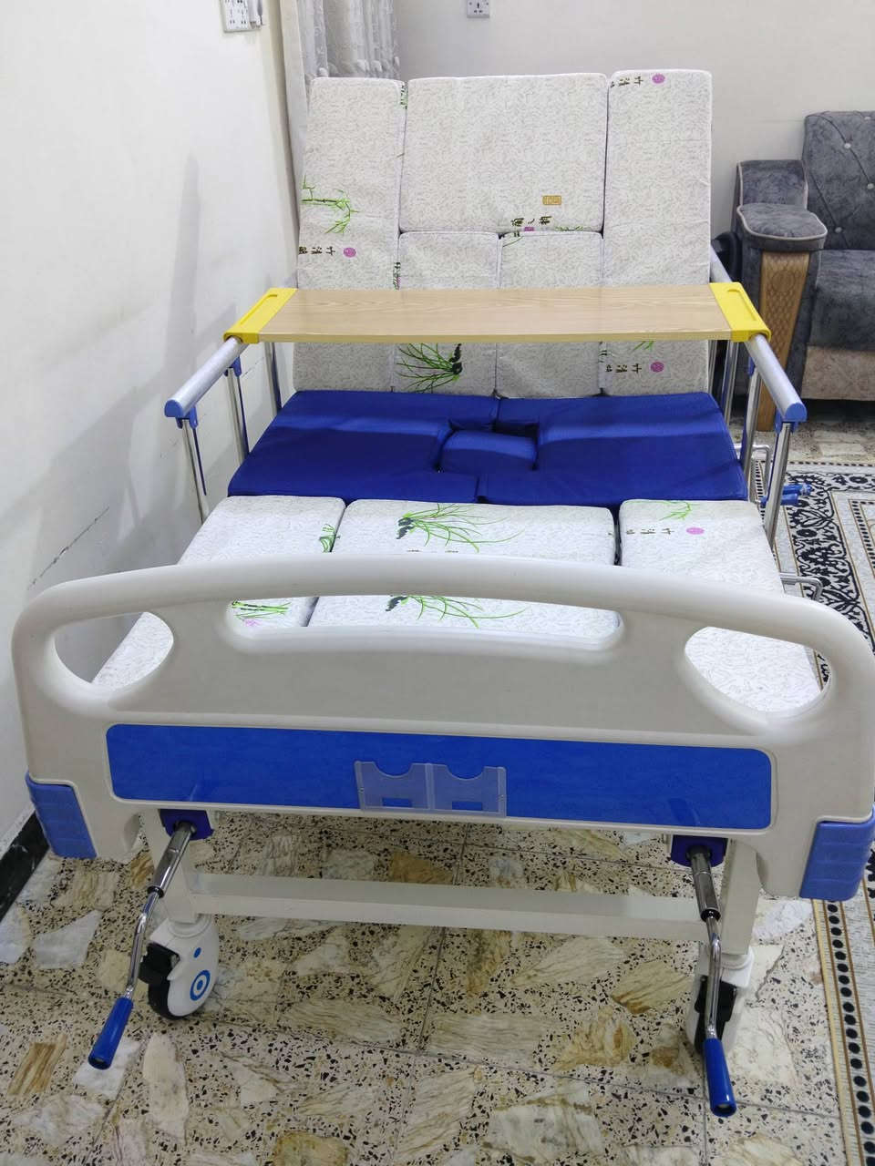 السلام عليكم عندي هذا السرير الطبي 5 جكات نظيف جداً مستعمل شهر واحد فقط وملحقاته كلها غير مستعملة سعره 500 الف .. مكاني البياع حي الرسالة الاولى


**إذا كنت صاحب هذا الإعلان وتريد حذفه لأي سبب، رجاءا أرسل رسالة إلى الدعم الفني**