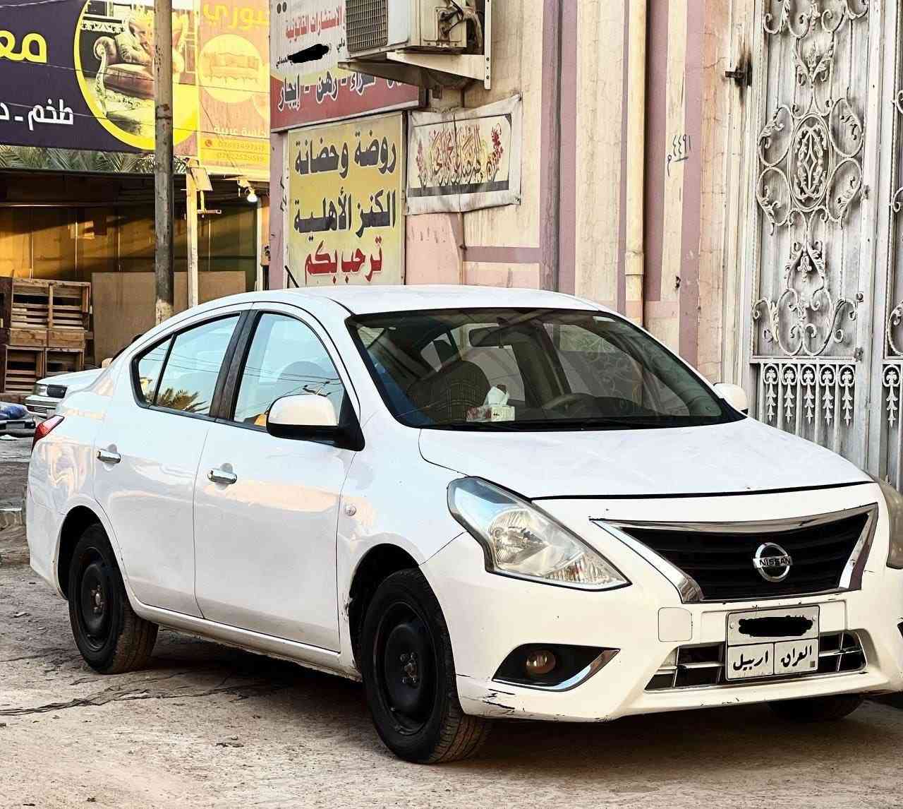 نيسان ٢٠٢٠  بيها قطعتين خارجيات فقط الدواخل مكفول ربع متذب عليها  سعرها ٩٥ وبيها مجال ***********. واتساب فقط
