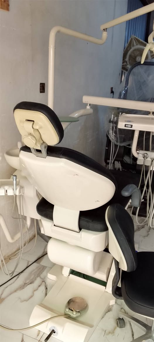 #للبيـــــــــع_كرســــــــــي أسنان مستعمل نوع Hurol  بسعر  مناسب /نشكر ثقتكم بمكتب  / الهادي دنت مستعدون 
°نقل عيادات الأسنان داخل وخارج بغداد

°تأهيل/صيانة /فتح /نصب كافة كراسي
الأسنان

بيع وشراء جيرات مستخدمه وجديده 

دوشمة كافة كراسي الأسنان
تخطيط وتأسيس عيادات الأسنان  

*********** / ابو هادي / عنوان بغداد  باب الثالث جزيرة بغداد السياحيه@
