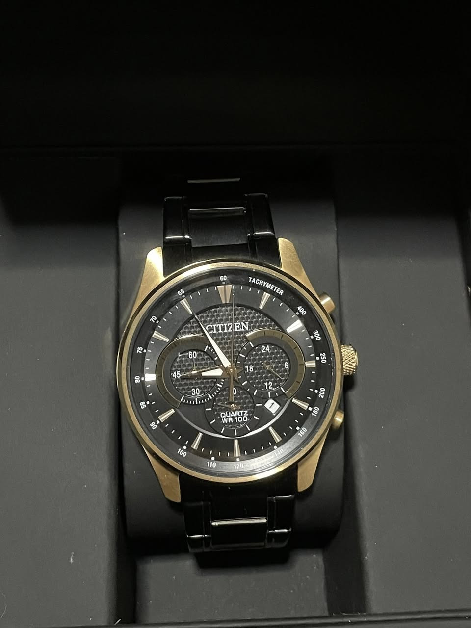 للبيع ساعة Citizen أصلية 🇯🇵
المواصفات:
كوارتز (بطارية)
كرونوغراف (3 عدّادات)
مكينة يابانية
مقاومة ماء 10 BAR (حتى 100 متر)
ستانلس ستيل
 حالة ممتازة
📦 مع العلبة وكرت الضمان
السعر ٢٠٠ الف 💲
📩 للاستفسار والتواصل الخاص


**إذا كنت صاحب هذا الإعلان وتريد حذفه لأي سبب، رجاءا أرسل رسالة إلى الدعم الفني**