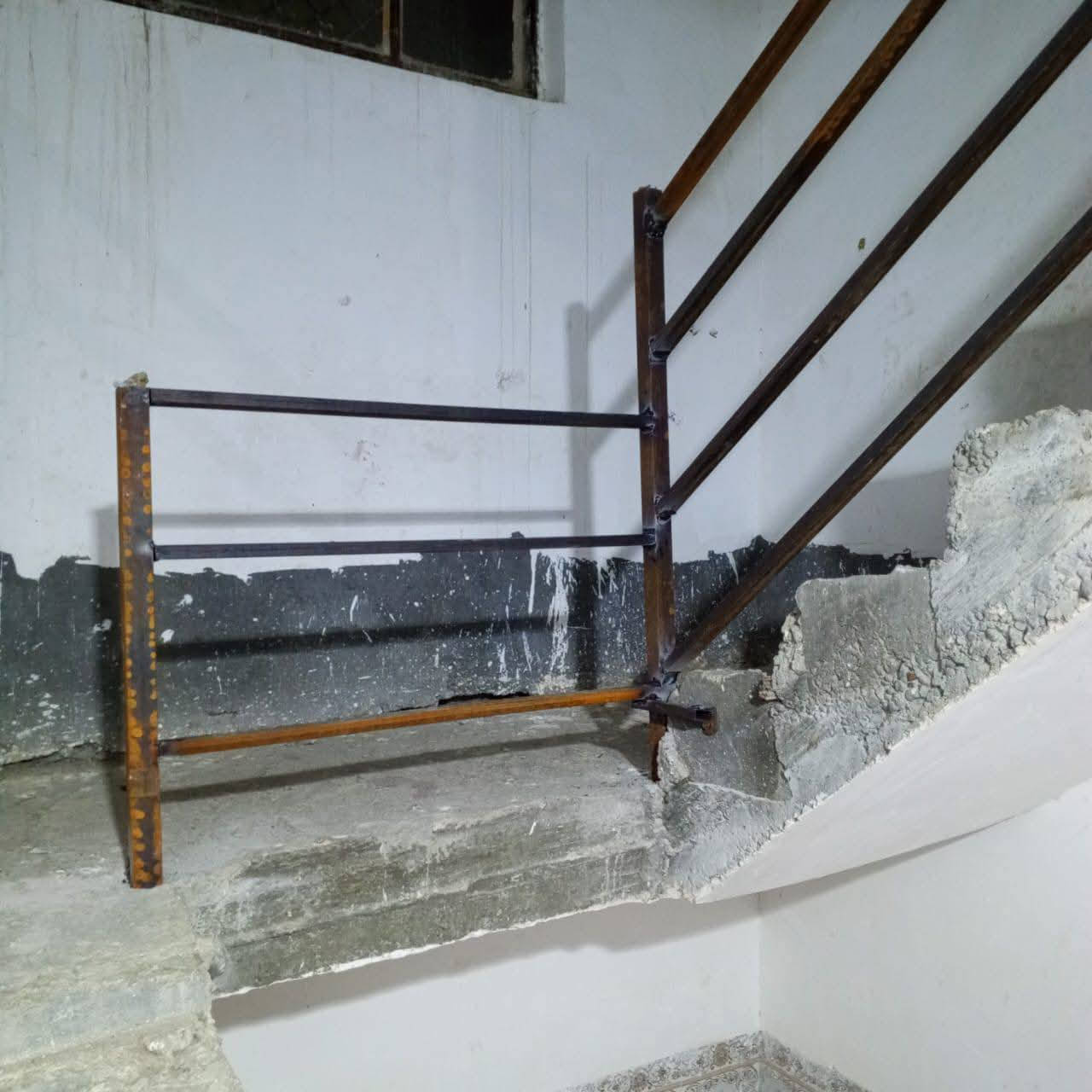 حداد متنقل 
***********
