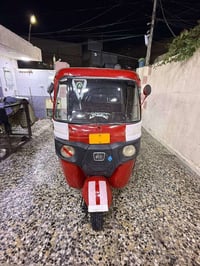 سلام عليك تكتك لبيع مديل ١٩تكتك حلوونضيفه سعر٣وبيه مجال قليل تصال 0776...