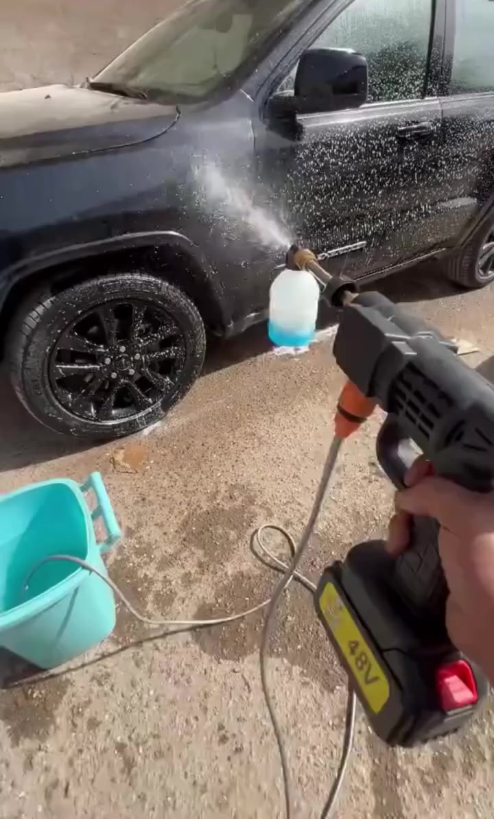 فاره غسيل سيارات شحن قويه كلش دبل بطاريه ع فحص شرط
جديد بالباكيت 📦متوفر بكميات 📦 
للحجز يرجى مراسلة الصفحة 📩📩


**إذا كنت صاحب هذا الإعلان وتريد حذفه لأي سبب، رجاءا أرسل رسالة إلى الدعم الفني**