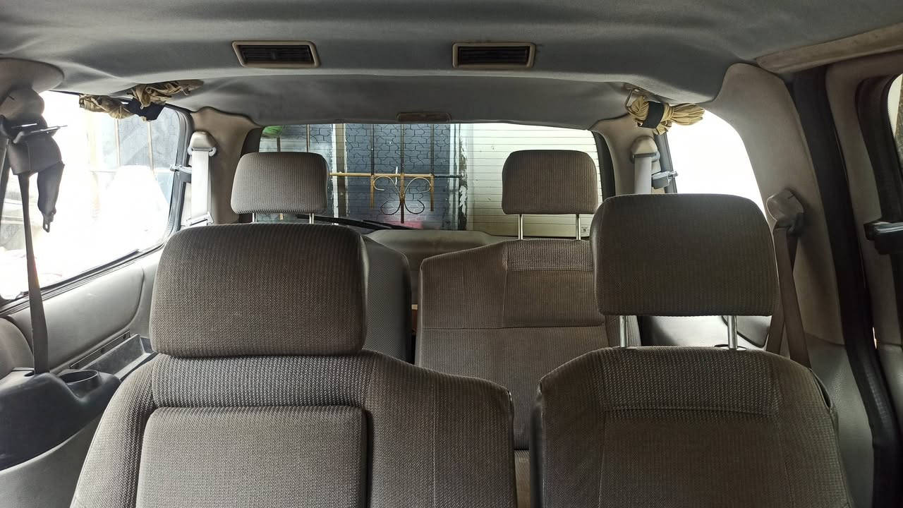 السلام عليكم ، شوفرليت فونجر (7) راكب موديل (2004) محرك شرط كير اوتوماتيك) تبريد شغال ثلاث قطع 
( بيها كابون بانزين الجديد) بدون حادث او ضرر ، طخم تاير جديد السيارة نظيفة ما ناقصها شي ،  شرط تحويل السعر (60) وبيها مجال بسيط العنوان موصل الجانب الايسر اللاستفسار اكثر الاتصال 
‏‪0773 102 6106‬‏
