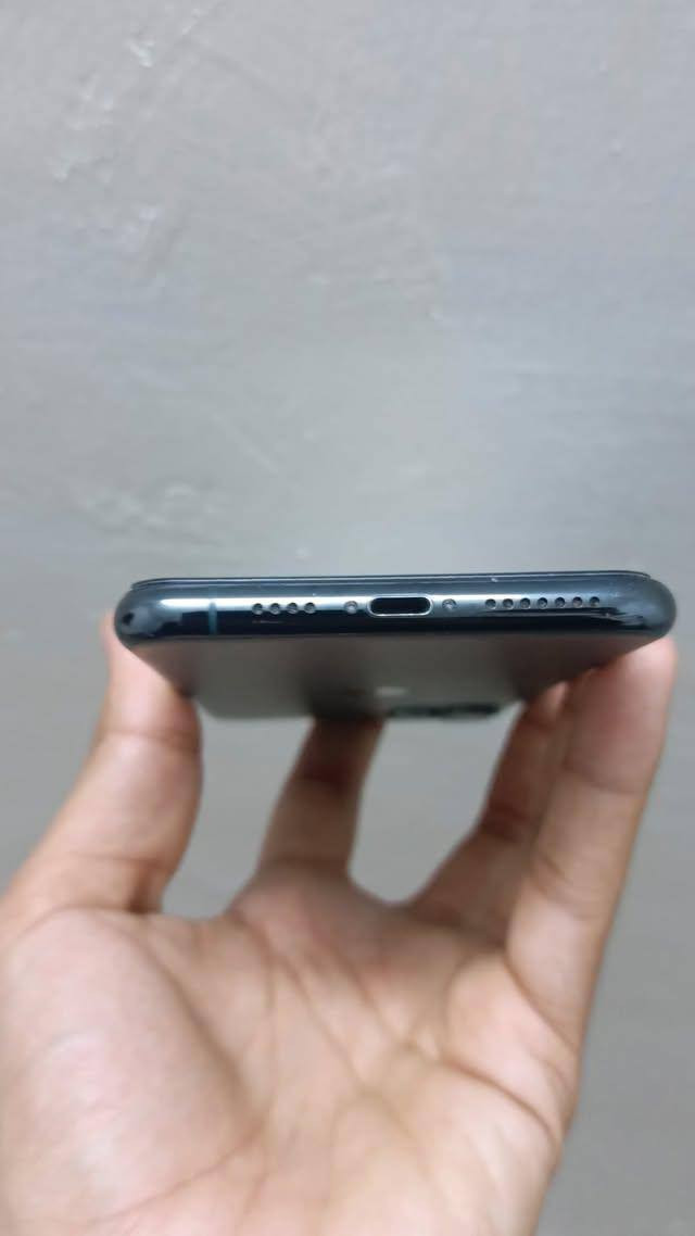 ايفون 11 برو ماكس نموذج M
ذاكره 256 بطاريه 92 تك  نضافه فول موضحه
الجهاز كله شرط نورمال وحصر هوا شرط سعر 360


**إذا كنت صاحب هذا الإعلان وتريد حذفه لأي سبب، رجاءا أرسل رسالة إلى الدعم الفني**