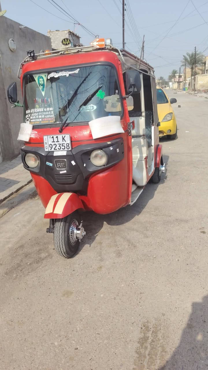 سلام عليكم تكتك 2018 سنوية ورقم انكليزي باسمي تكتك شوف العين مكينته خير من الله لغد لا حار ولا بارد مابي اي ضربه البدي ضربه وحده بارد  سعر 6 ملايين وبيه مجال ***********
