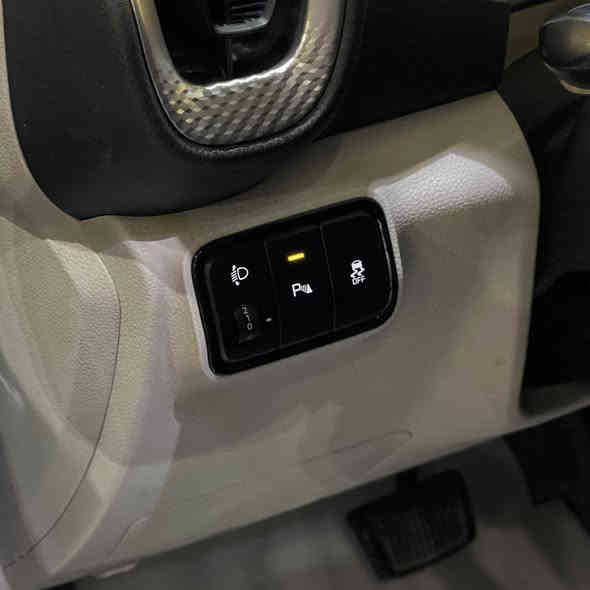 كيا سونت
موديل ٢٠٢٣ خليجيه
صبخ باب خلفي ايمن
ماشيه ٢٧
رقم دولي باسمي
السعر 152$
***********
