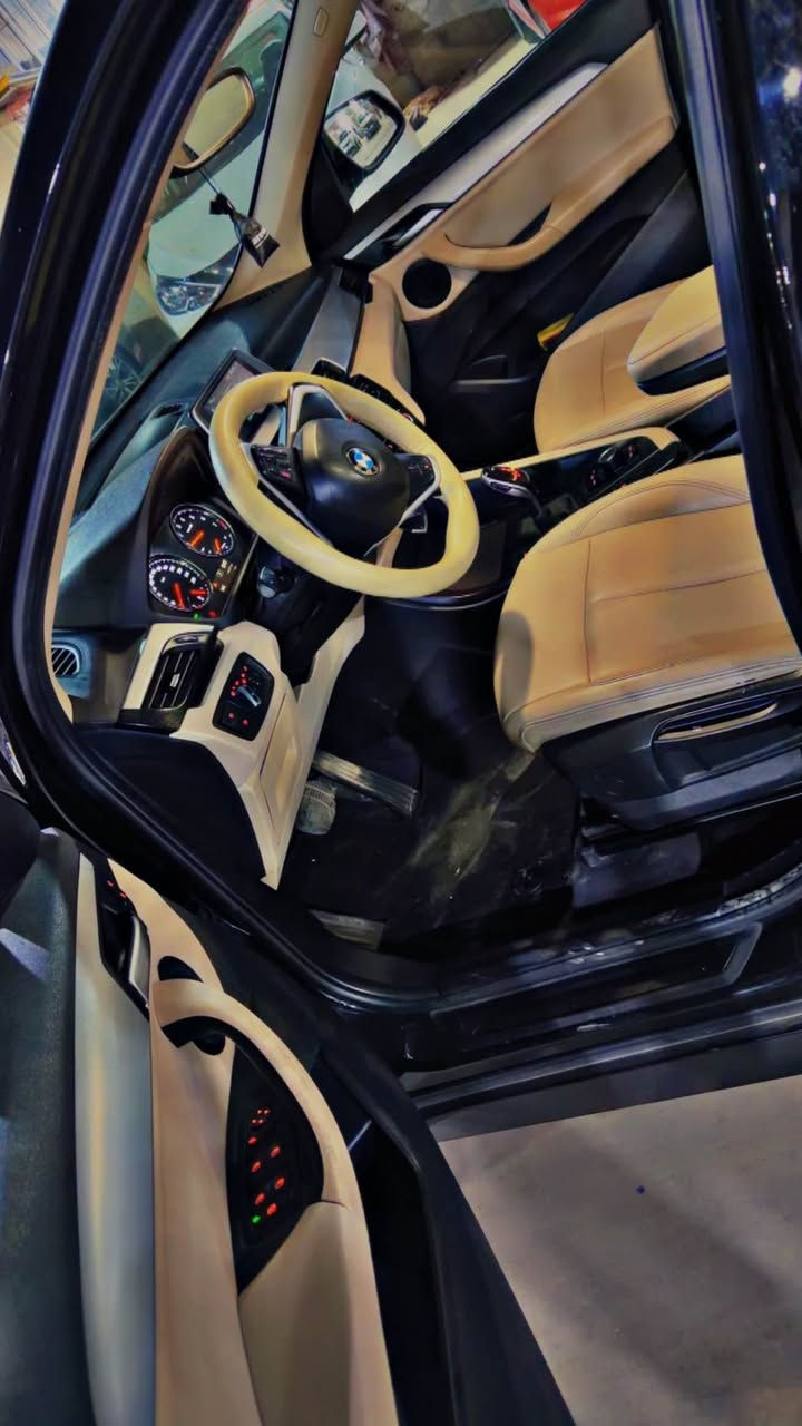 سلام عليكم للبيع BMW x1 2019 خليجي وكالة العروش بيها كارت بحافة البنيد على كد 4 اصابع والباقي كفاله عامه بدون فتحه رقم اربيل بأسمي تحويل مباشر شاشه كامرة حساسات امامي خلفي 3 انضمه قيادة فول مواصفات مكان السيارة اربيل ستفسار *********** أربيل, العراق
