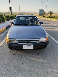 والسلام عليكم. استره للبيع موديل 93 بدون صبغ فقط دوسات 07516776481 الس...
