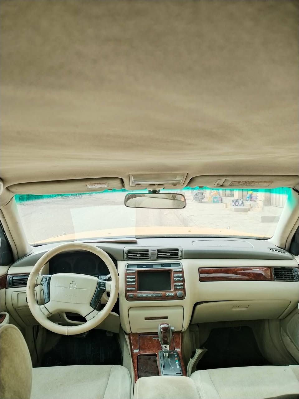 سلام عليكم. ملكه للبيع او مراوس موديل 2005 كصتين سعر 35 وبيه مجال رقم بغداد بيه حجز مرور قرار 48 سياره معمره جديده حداديه واماميه وخلفيه ومكينه جديده وكاله ام باركوت العنوان النجف 
***********
