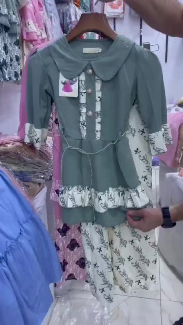 سوت بناتي قياس 5-10
الدرزن ب 60
التوصيل 6


**إذا كنت صاحب هذا الإعلان وتريد حذفه لأي سبب، رجاءا أرسل رسالة إلى الدعم الفني**