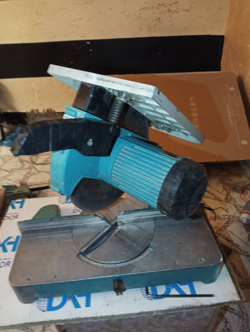 السلام عليكم و للبيع كتر يلمز تركي  اي استفسار الاتصال على الرقم ***********. ***********. أو على الخاص في بابل الحله
