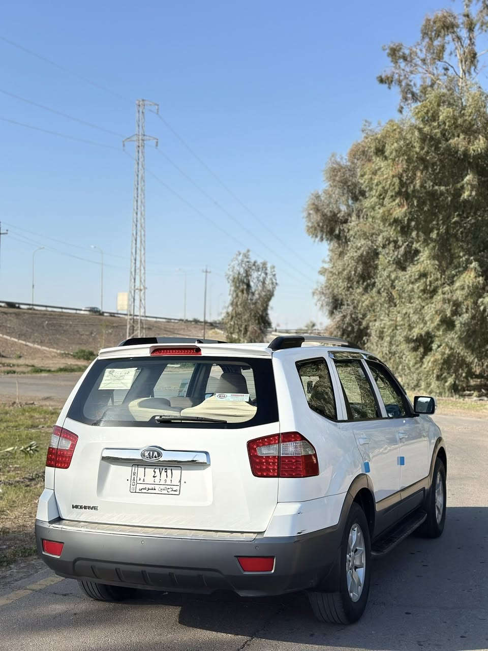 موهافي ٢٠١١ للبيع
كير ومحرك كفالة 
تبريد ثلج 
تخم تاير جديد .
حدادية جديدة .
٧ راكب 
 ٣ قطع تبريد 
فتحة سقف .
بيها صبغ جاملغ ونص بنيد فقط بدون دواخل .
السعر ( ١٣٢ )وبيها مجال بسيط 
للاستفسار (***********)
(***********)
