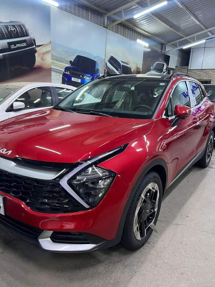 سلام عليكم..للبيع سبورتج موديل2023
فول مواصفات 
ماشية 20 الف 
خليجية 
رقم اربيل 
مكفوله
السعر22 الف دولار 
مكان السيارة بغداد
***********
