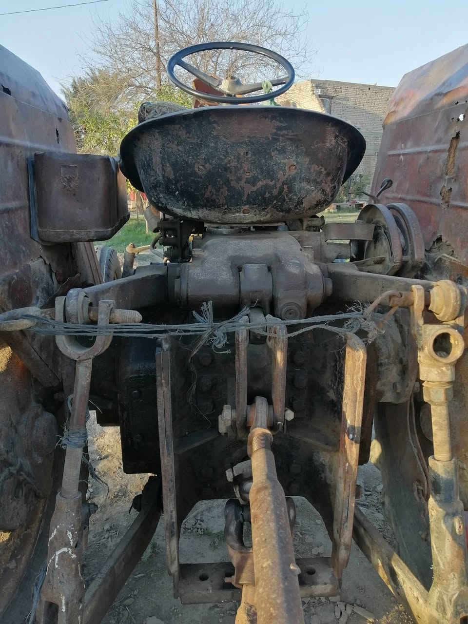 السلام عليكم ورحمة الله وبركاته
كاروبه عنتر للبيع
٧١ موديل ٨١
جاهزه للعمل
تاير حجم ٣٠ جيد
تخم ثگاله امام و خلف
كفر كامل
هيدروليك شغال ١٠٠ بل ١٠٠
رقم و سنويه بابل تحويل ثاني يوم
السعر عند الاتصال على الرقم (***********)
