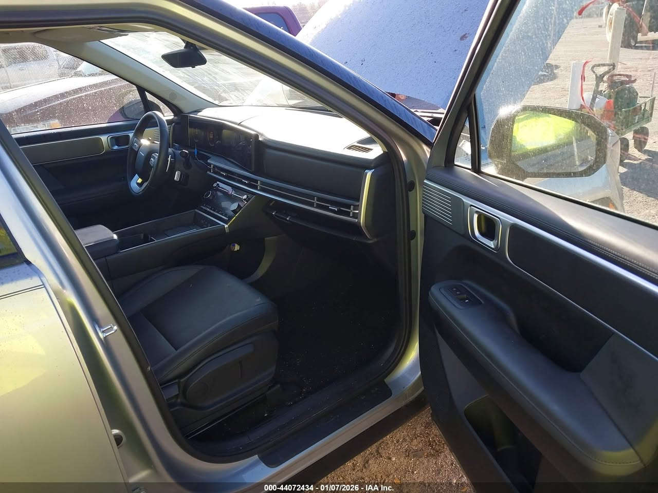 🚨 تنويه مهم
هذه السيارة معروضة في المزاد الأمريكي 🇺🇸
والمزايدة والشراء تتم عن طريق مكتب الباخرة للمزادات 🇮🇶
🔥 تدخل بكتاب الشهداء

───────────────
🚗 نوع السيارة:2025 HYUNDAI SANTA FE XRT
📅 تاريخ المزاد:الاثنين 23-03-2026
💰السعر:173 ورقة         
📊 الممشى:4926 ميل فعلي
🛠️ المحرك: 4 سلندر / 2.5 لتر
───────────────

🔥 مجاناً مجاناً مجاناً
📄 تقرير كارفاكس مجاني بدون أي مقابل
───────────────

🚗 سحب السيارة خلال 24 ساعة من وقت التسديد
💸 حسابات مخفّضة وعمولات أقل من السوق
───────────────

🚢 الشحن متوفر من:
🇺🇸 🇨🇦 جميع الولايات الأمريكية والكندية
➡️ شحن مباشر إلى العراق
➡️ العقبة – جبل علي – ميرسين
───────────────

🛃 تخليص كمركي كامل من ميناء أم قصر
🏔️ تخليص كمركي إلى إقليم كردستان
🇯🇴 شحن مباشر إلى عمّان (العقبة)
🇹🇷 شحن إلى ميناء ميرسين – تركيا
───────────────

🏢 فروع الشركة:
📍 الفرع الأول: بغداد – السيدية – الإعلام
📍 الفرع الثاني: الإمارات العربية المتحدة – الشارقة – الصناعية 4
───────────────

👥 مجموعة البيع والشراء:
https://www.facebook.com/share/g/17pXXBgeeU/?mibextid=wwXIfr

───────────────

🎵 TikTok:
https://www.tiktok.com/@al_bakhera?t=8qGOLioZlVE&_r=1

───────────────

📞 للاستفسار والتواصل:
+9647739115599


**إذا كنت صاحب هذا الإعلان وتريد حذفه لأي سبب، رجاءا أرسل رسالة إلى الدعم الفني**