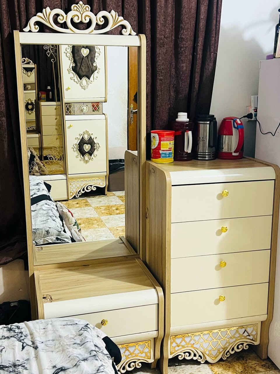 نوعيه مالونيا  11 قطعه
السعر 1750000
كربلاء طويريج 
***********
