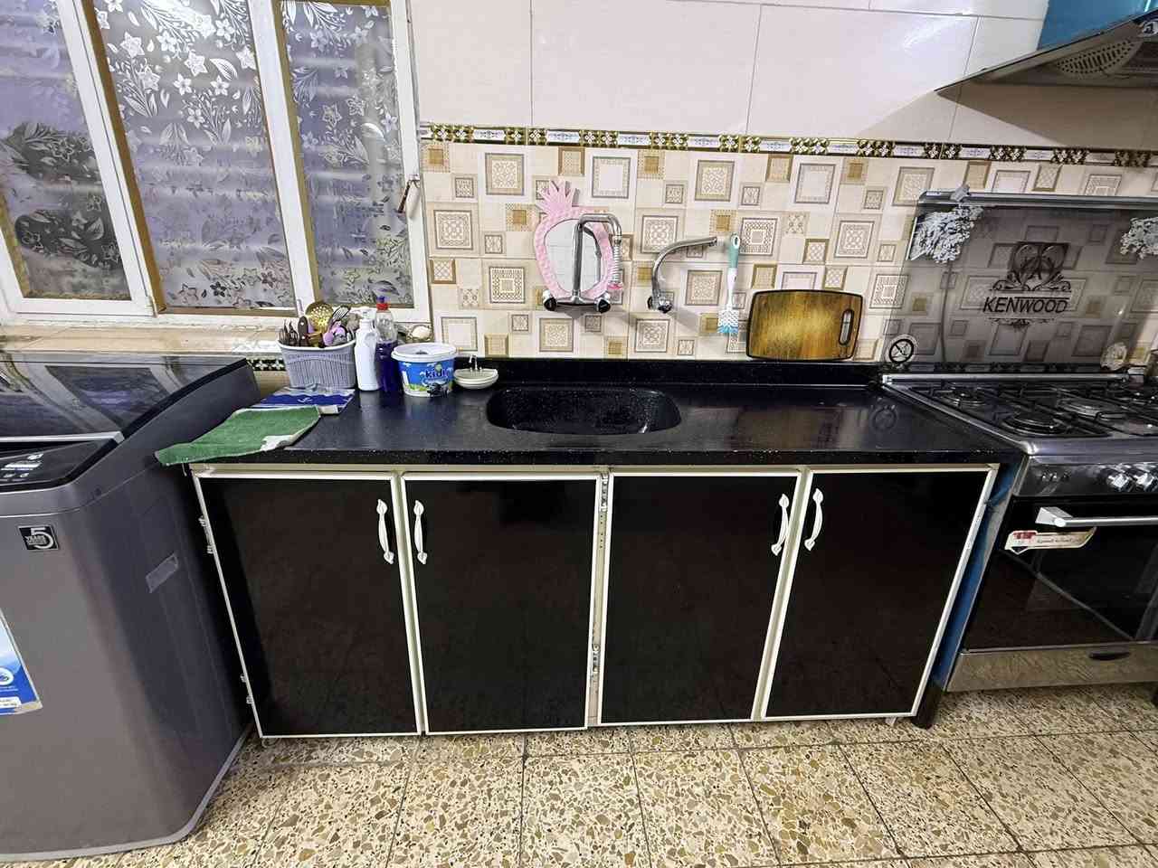 السلام عليكم كاونتر للبيع ٤ امتار سنك مترين مرمر اصلي نضيف جدا اي ضرر مابي سعره ٨٠٠ وبي مجال


**إذا كنت صاحب هذا الإعلان وتريد حذفه لأي سبب، رجاءا أرسل رسالة إلى الدعم الفني**