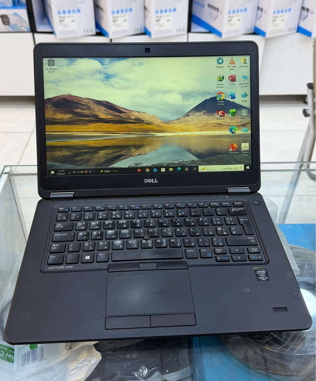 حاسبة للبيع 7450 DELL
مواصفاتها
رام 4GB
هارد 256GB SSD من شركة سامسونك
معالج core i5-5300U
الهيرتز 2.30
كيبورد ضوئي 
شاشة 180 درجة
السعر 250 الف
مكاني النجف حي المكرمة شارع مكتب الرشيد قرب شارع الوائلي
رقمي *********** النجف, العراق
