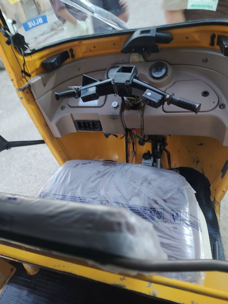 سلام عليكم تكتك 19 شهر 11 للبيع مكينه لا تنقيص ول تبخير خير من الله تكتك مابيه صبق بس شبر كلش قليل وبيه لقد كدامك ما بي صبق راجع عل بارد كعيات جديده كهربيات شغاله تخم تير جديد عيني جهزه ما ذب عليه ربع رقم وسنونه تحويل ثاني يوم بسمك نكليزي المكان حي طارق الوصط وهذه رقمي *********** ما متواجد عل فيس ا
