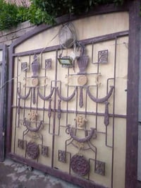 باب سلايت • ٢م×٣م • حي الجهاد