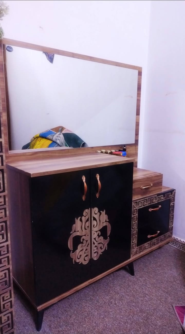 #أثاث #بيت #للبيع 

#غڕفه نوم  بـ350
#نص تخم تزڪام  بـ300
#ڪاونتڕ تزڪام  بـ450

بيهن مجال للشڕاي #للأستفساڕ المڕاسله خاص 
#العنواטּ / الديوانيه شاڕع 60


**إذا كنت صاحب هذا الإعلان وتريد حذفه لأي سبب، رجاءا أرسل رسالة إلى الدعم الفني**